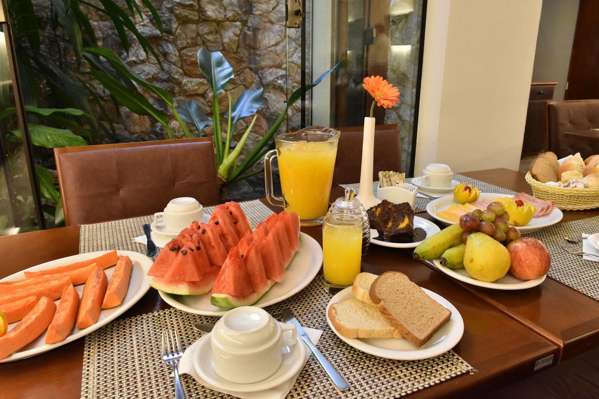 Cordilheira Hotel แซร์ฮาเนกรา ภายนอก รูปภาพ